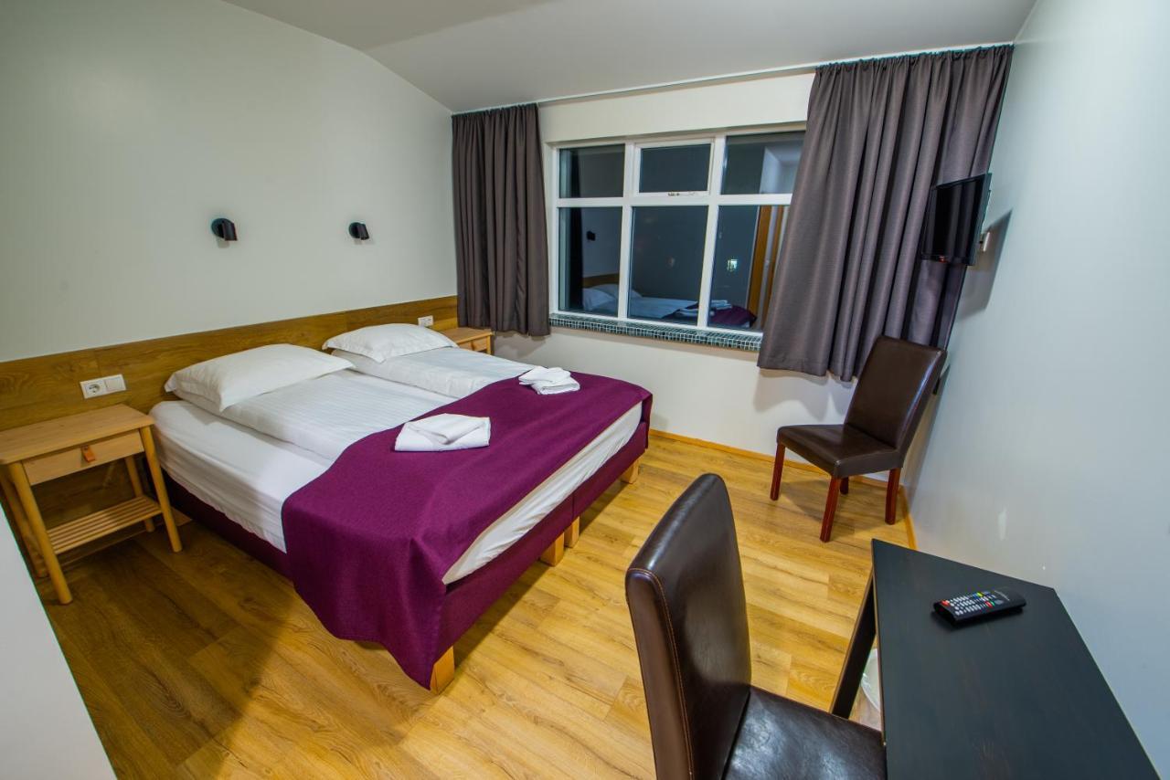 The Vik Inn By Ourhotels Bagian luar foto