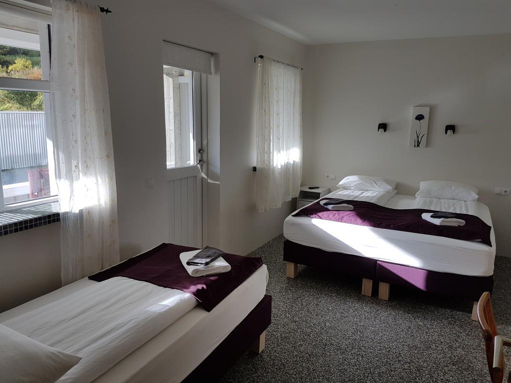 The Vik Inn By Ourhotels Bagian luar foto