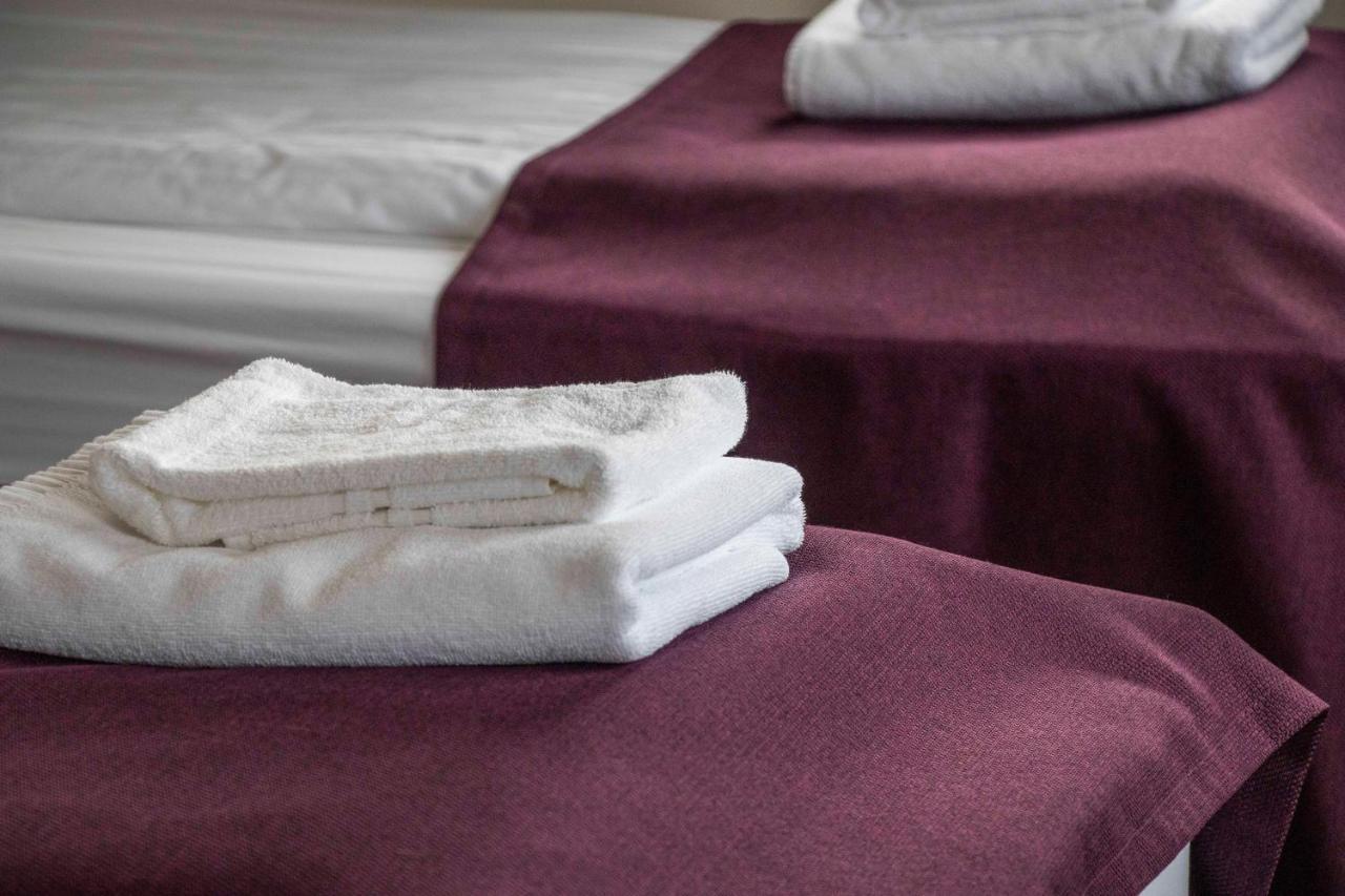 The Vik Inn By Ourhotels Bagian luar foto